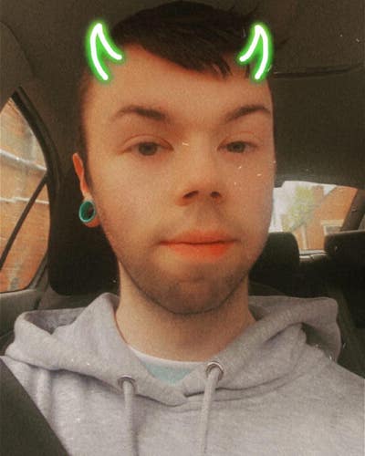 26 year old male looking for a flat/flatmate  Main Photo