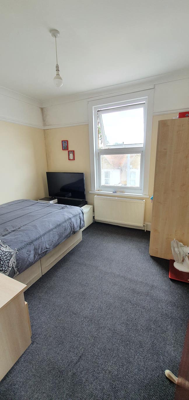 Nice Single Room to Rent Leyton E10 Francis Road Main Photo
