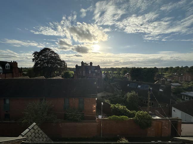Unfurnished, Quiet, Studio Flat, Barbourne Main Photo