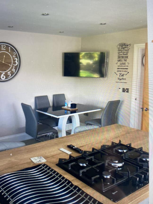 Large double room furnished. Pets ok to.  Main Photo