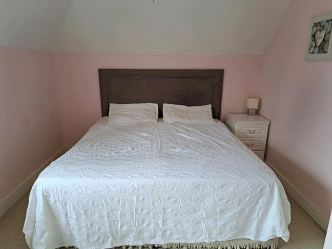 Countryside room shared bathroom  available from 1 Main Photo