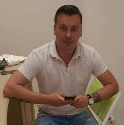 I am a professional male aged 46 I am looking... Main Photo