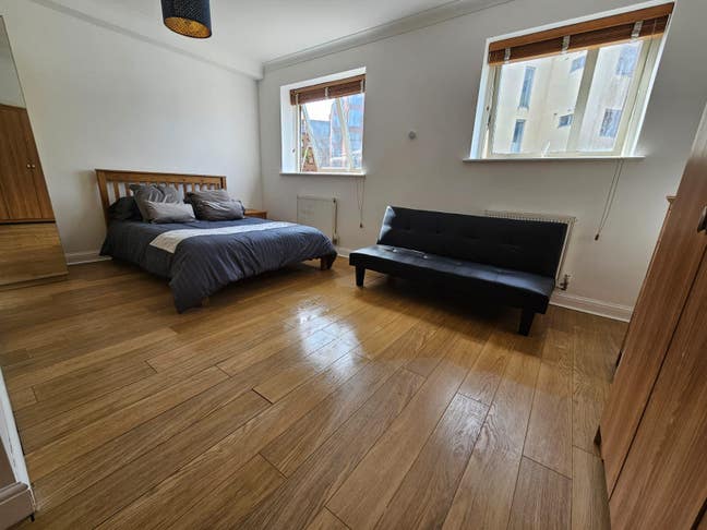 Huge, Modern, City Centre Ensuite, 7min West Quay Main Photo