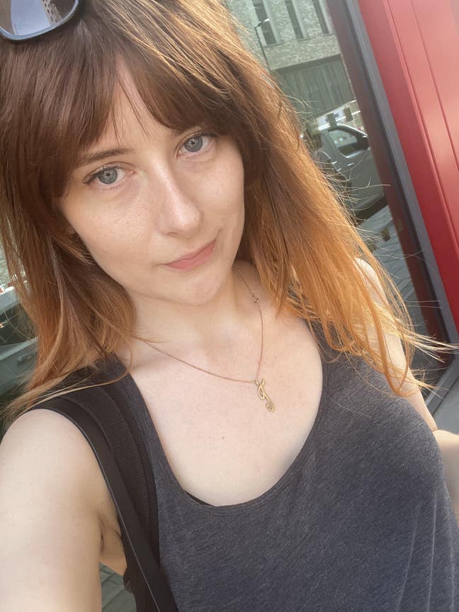 30F, professional, currently living and worki... Main Photo