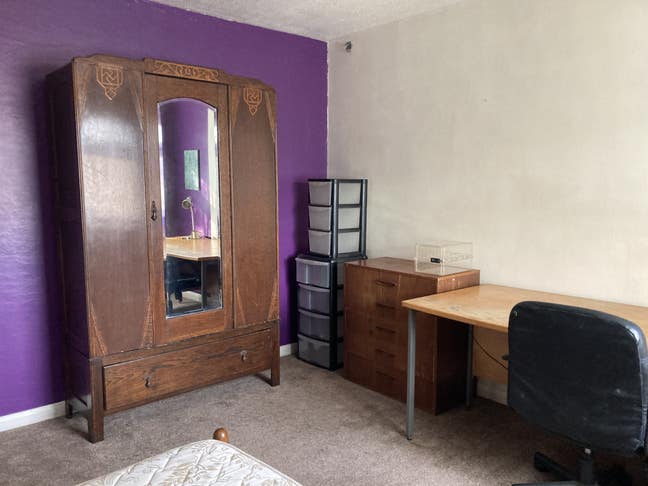 Room in vegetarian house close to Kent uni Main Photo