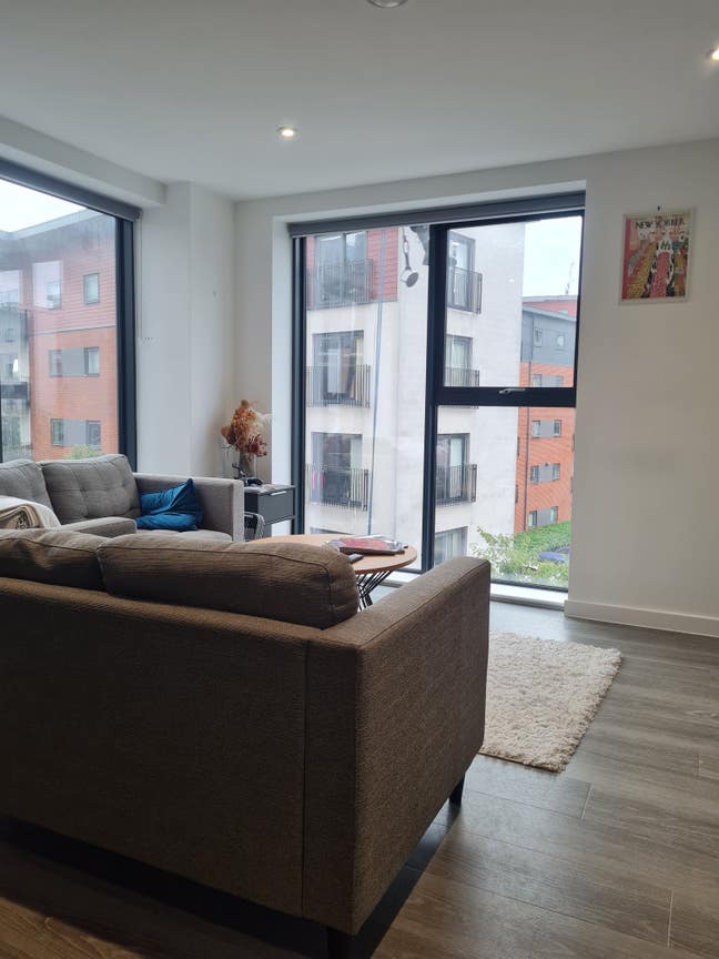 Room to rent in near cornbrook tram!  Main Photo