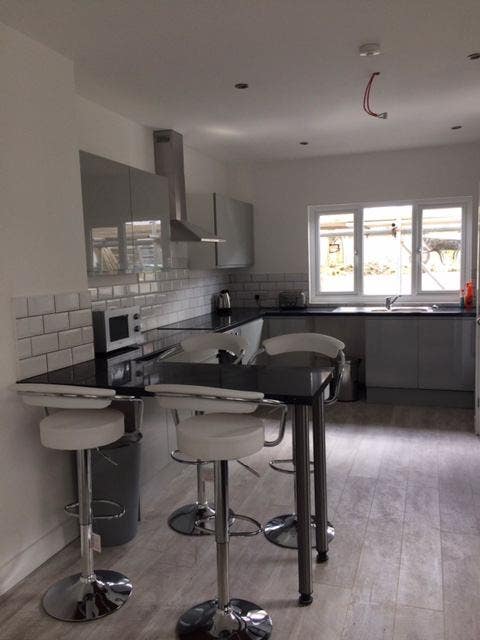 Double Room - Central Newquay £550pcm Main Photo