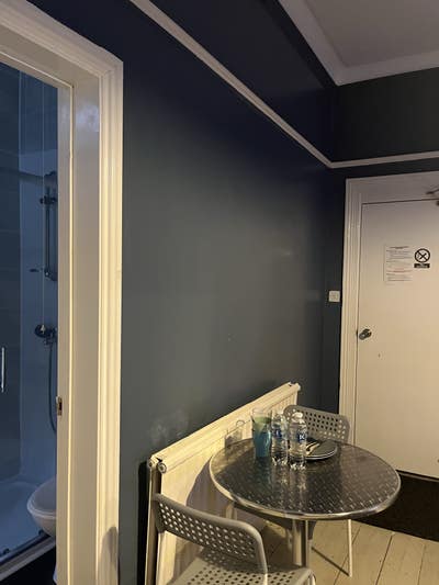 Large Double Furnished En Suite Room Main Photo