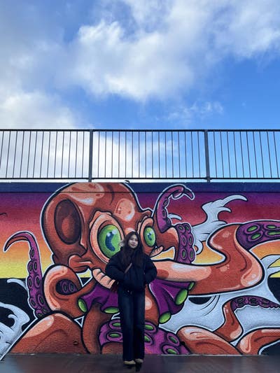 Hi, I’m Holly, currently a barista and grap... Main Photo