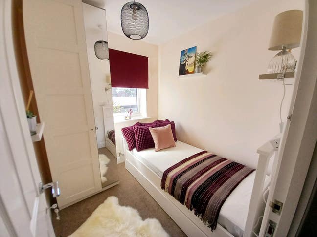 New Stunning Single Room!  Main Photo