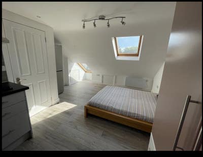 Modern Loft Studio Flat Main Photo