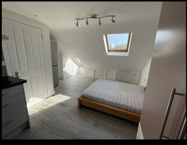 Modern Loft Studio Flat Main Photo