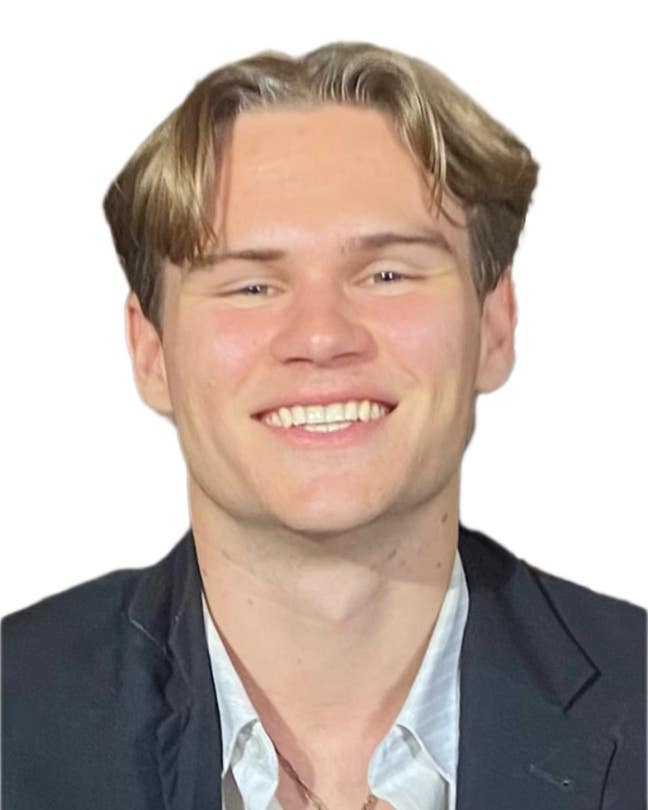 Creative - Full time professional  Main Photo