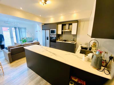 Double room, Refurbished 5 bed, Fallowfield Main Photo