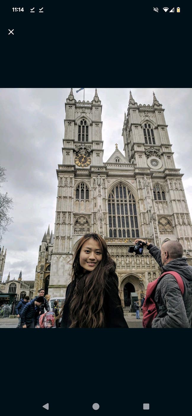 Easygoing female prof'l - flat share ard Islington Main Photo