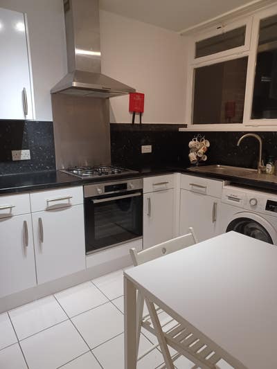 Single rooms to let in Maida Vale Main Photo