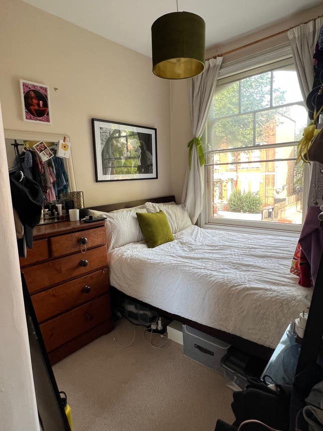 Small double in girls house Main Photo