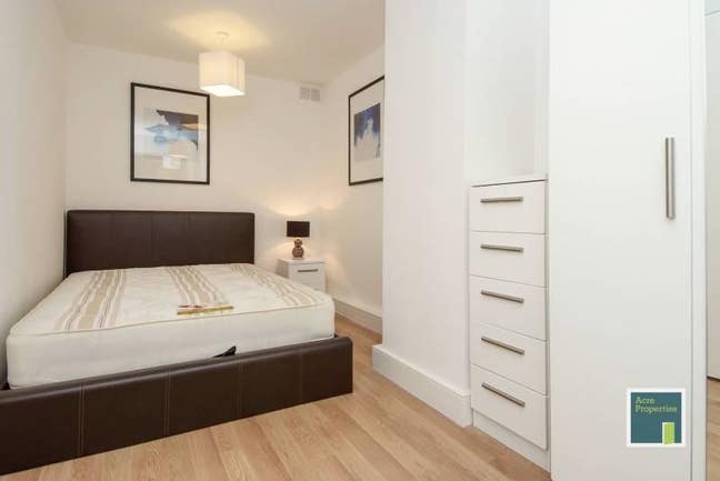 1 Dbl in Z2 prof share w/garden! ALL inc+cleaner Main Photo