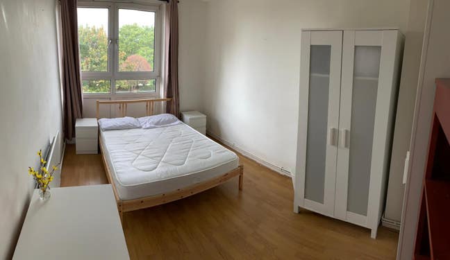 Double Single Use Devons Road , New House Main Photo