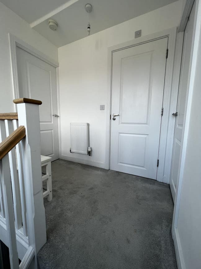 Double Room in family home, J8 M27 Main Photo