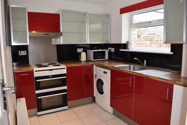 Prospect Avenue - Double Furnished Room  Main Photo