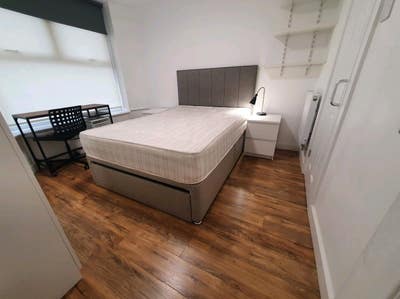 En-suite rooms, close to Uni.City centre transport Main Photo