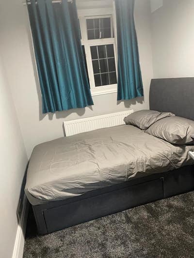 Two small Furnished Single rooms in Kenton . Main Photo