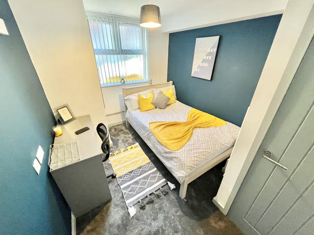 Less Than 5 Mins Walk to Train St. Reserve Now! Main Photo