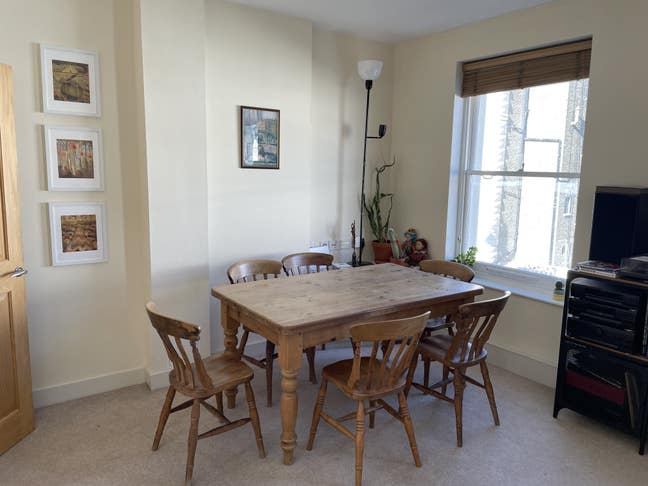 Lovely duplex appt SW1 with 2 en-suite bedrooms Main Photo