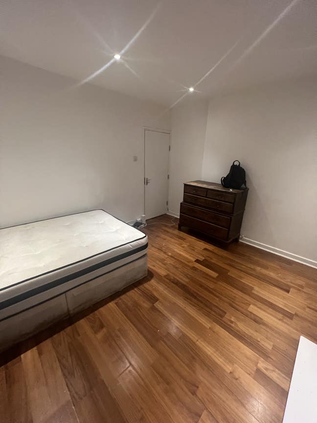 Double room in Stockwell! (16 Lostock) Main Photo