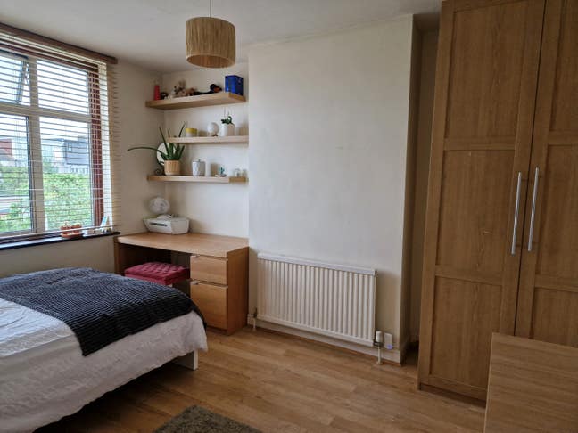 Double room available in Barking/Upney area Main Photo