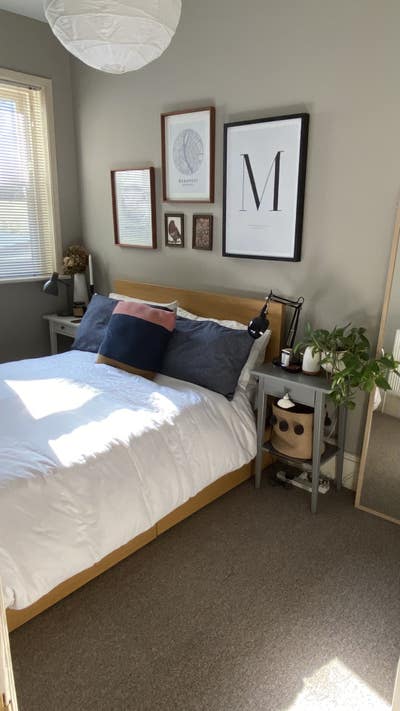 Double room in a garden flat Main Photo