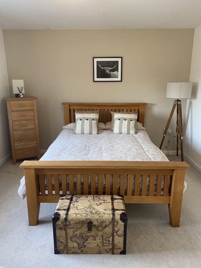 Double room with en-suite - Mon-Fri let only Main Photo