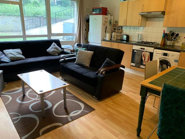 Two Double Rooms Available - &pound;725 & &pound;840 Main Photo