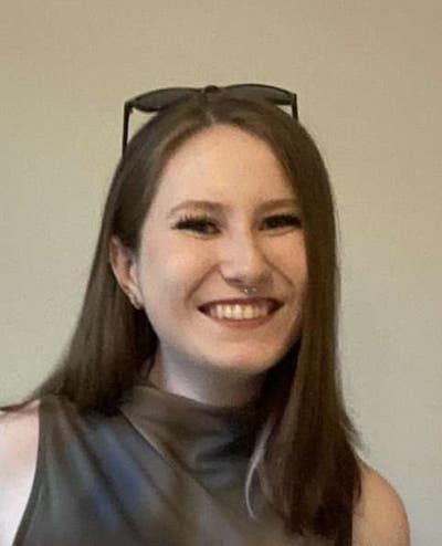 Home for 2 young women  Main Photo