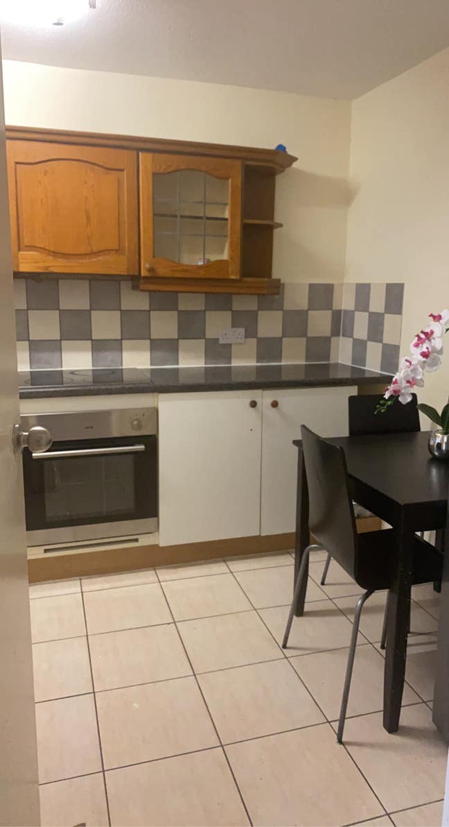 Lovely Large Room with Private outdoor space  Main Photo