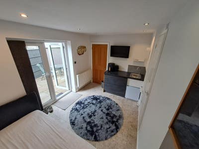 Studio apartment  Main Photo