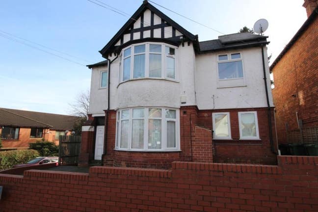 Modern 1 Bedroom Flat - Fully Furnished! Main Photo