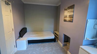 Double room in Rugby town centre (non smoking) Main Photo