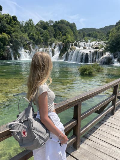 Looking to buddy up for city centre flat Main Photo