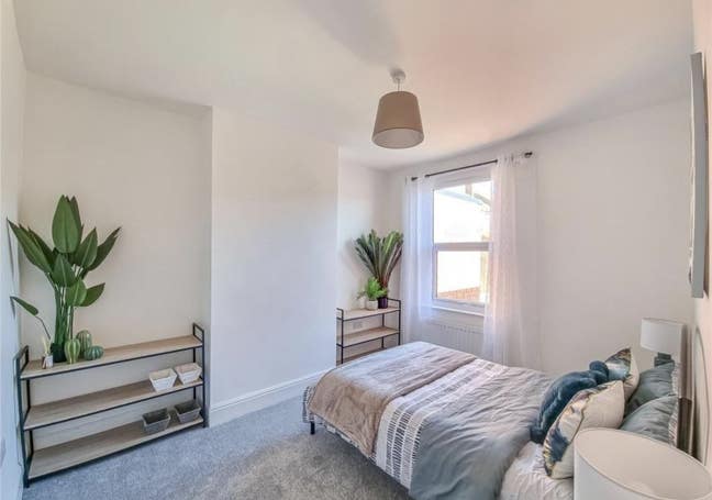 Sunny double room to let  ☀️ Main Photo