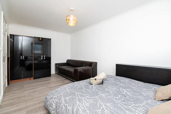 Modern Refurbished Apartment- Canary Wharf Main Photo