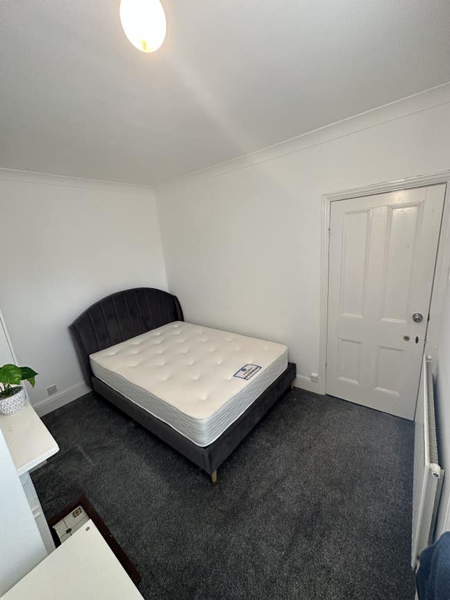 *******Double room to rent***** Main Photo