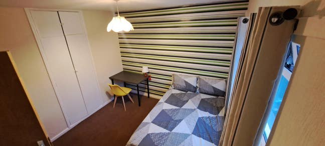 Cozy and modern room - Reddish area Main Photo