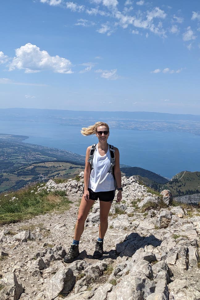 Sporty professional seeking South West flatshare Main Photo