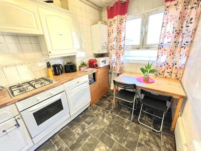 9r Amazing room available in king's cross  Main Photo