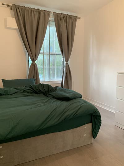 Cosy flat with 3 stations within a 5-15min walk  Main Photo