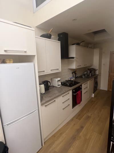 Rooms for rent  Main Photo