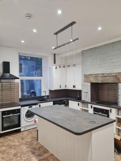 Stunning Rooms and House in Saltaire Shipley  Main Photo