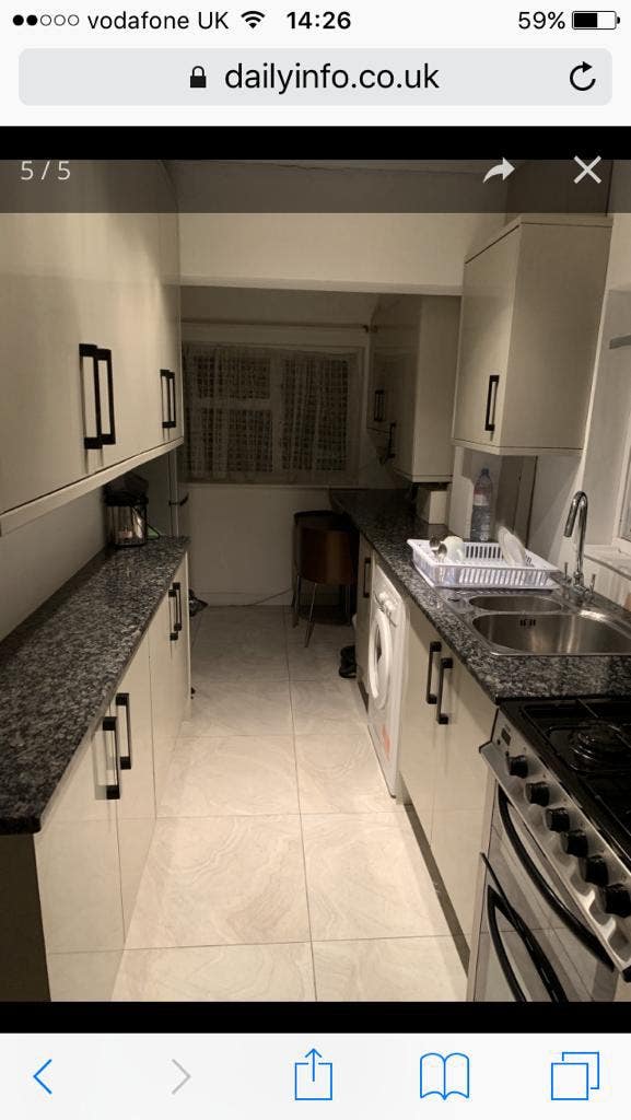 Double furnished room for single professional Main Photo